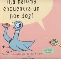 ¡La paloma encuentra un hot dog!