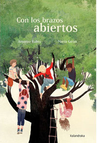 Con los brazos abiertos